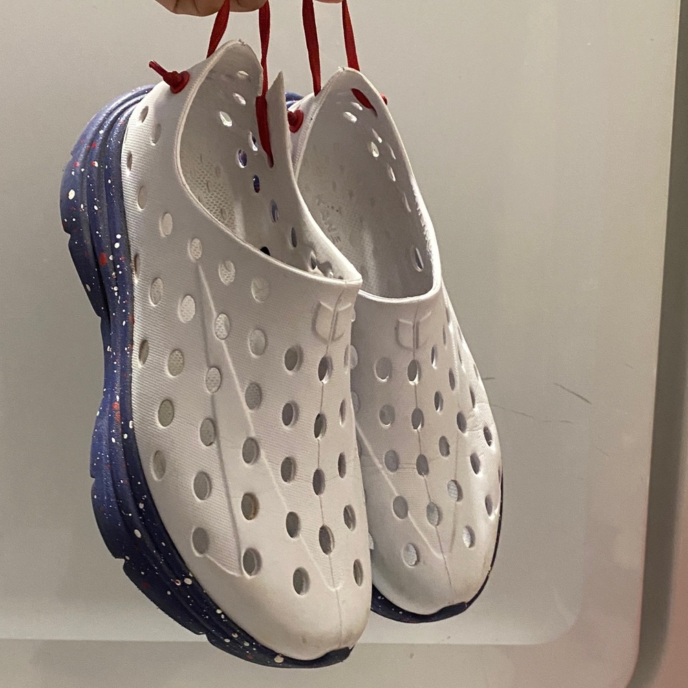 Kane Revive Stars and Stripes White and Blue Slip-On.